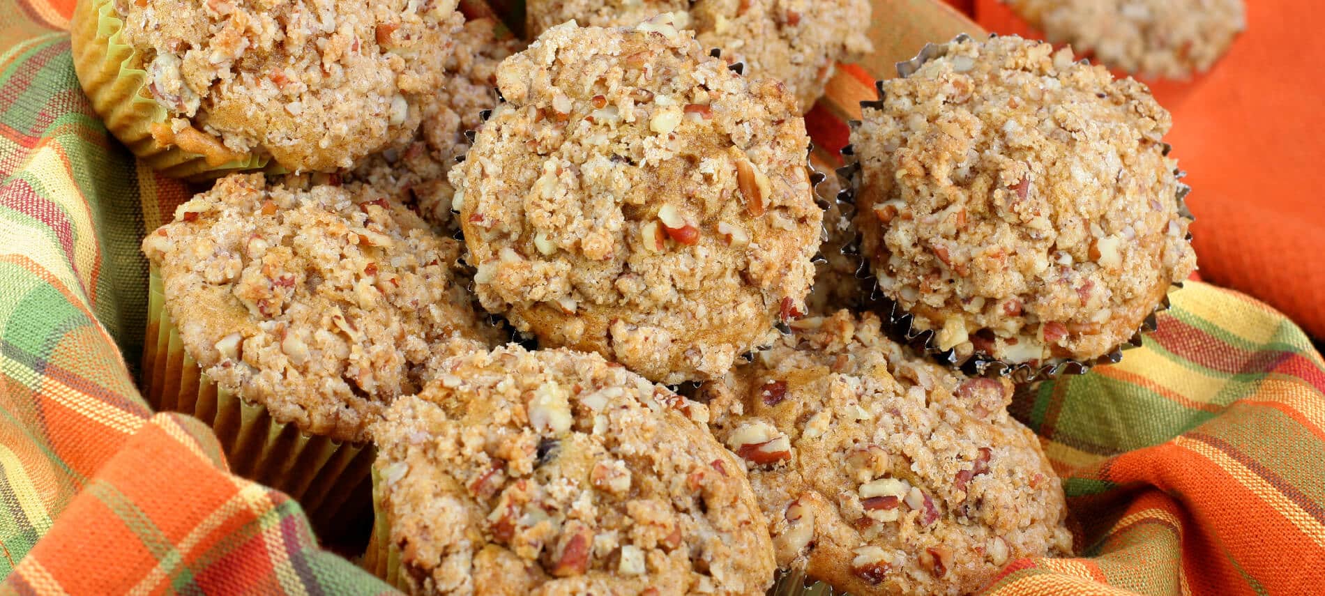 Pecan Muffins with a crumbly streusel topping